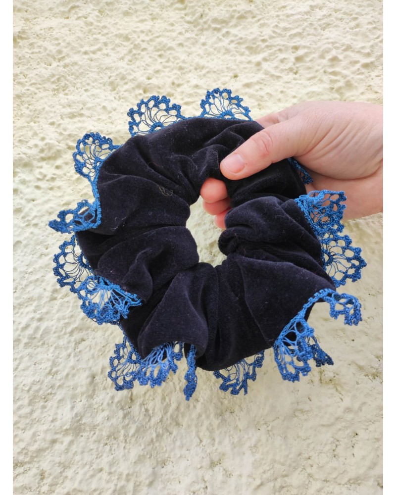 SCRUNCHIE ΓΙΑ ΤΑ ΜΑΛΛΙΑ ΒΕΛΟΥΔΟ ΜΕ ΤΑΝΤΕΛΑ ΠΛΕΚΤΗ ΜΕ ΤΟ ΒΕΛΟΝΑΚΙ