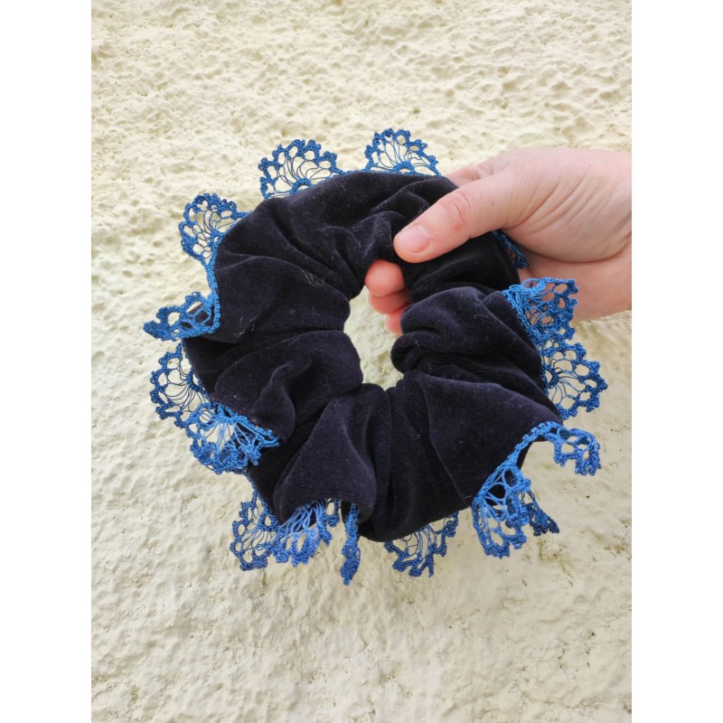 SCRUNCHIE ΓΙΑ ΤΑ ΜΑΛΛΙΑ ΒΕΛΟΥΔΟ ΜΕ ΤΑΝΤΕΛΑ ΠΛΕΚΤΗ ΜΕ ΤΟ ΒΕΛΟΝΑΚΙ