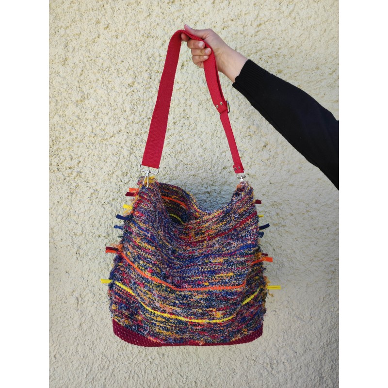 ΥΦΑΝΤΗ ΤΣΑΝΤΑ ΣΕ ΜΠΟΡΝΤΩ ΚΑΙ ΠΟΛΥΧΡΩΜΙΑ