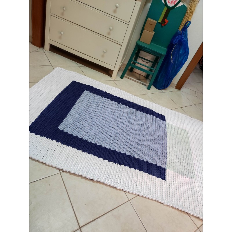 ΟΡΘΟΓΩΝΙΟ ΑΣΠΡΟ ΧΑΛΙ ΜΕ ΣΧΕΔΙΑ ΣΕ ΜΠΛΕ