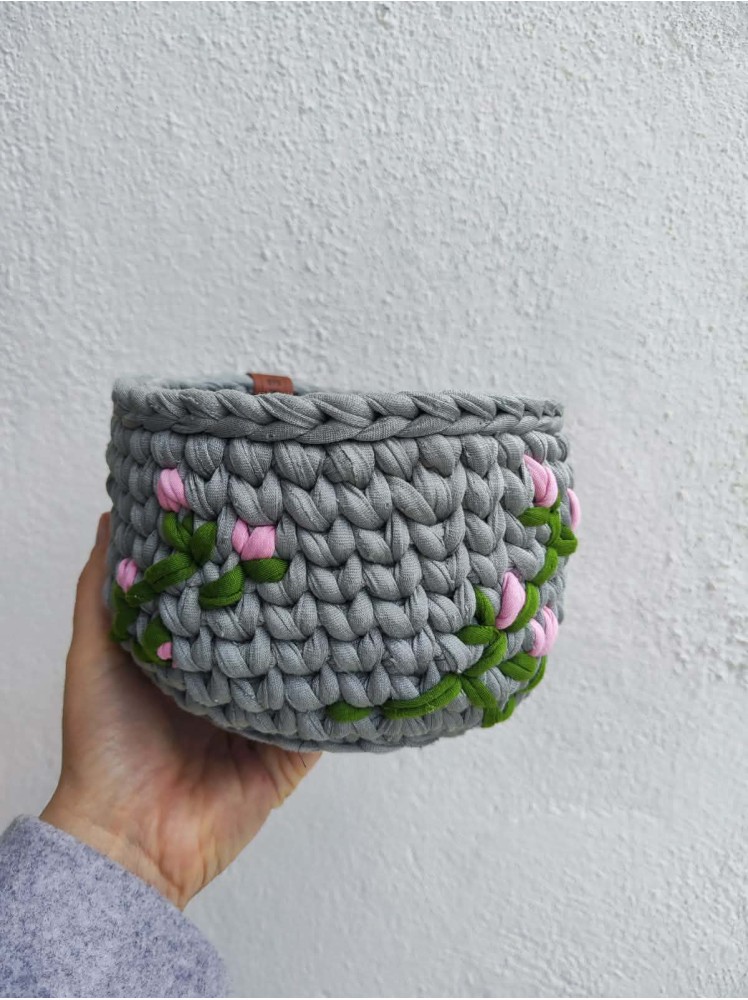 ΚΑΛΑΘΑΚΙ ΠΛΕΚΤΟ ΜΕ ΚΕΝΤΗΤΑ ΛΟΥΛΟΥΔΙΑ