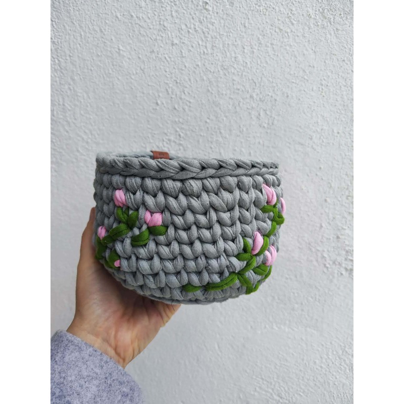 ΚΑΛΑΘΑΚΙ ΠΛΕΚΤΟ ΜΕ ΚΕΝΤΗΤΑ ΛΟΥΛΟΥΔΙΑ