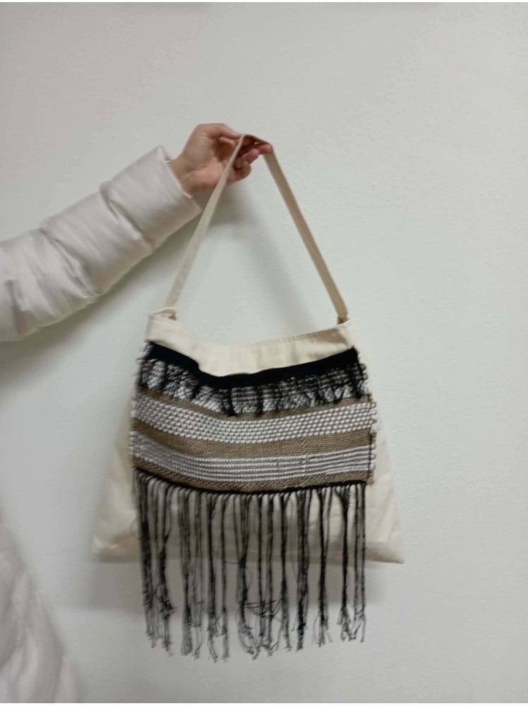 ΤΣΑΝΤΑ  ΚΑΛΟΚΑΙΡΙΝΗ